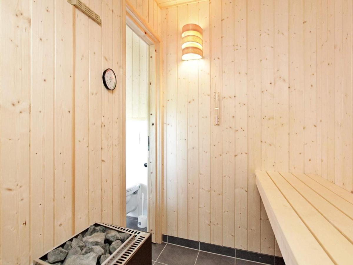 8 Person Holiday Home In Gro Enbrode Grossenbrode Exterior photo